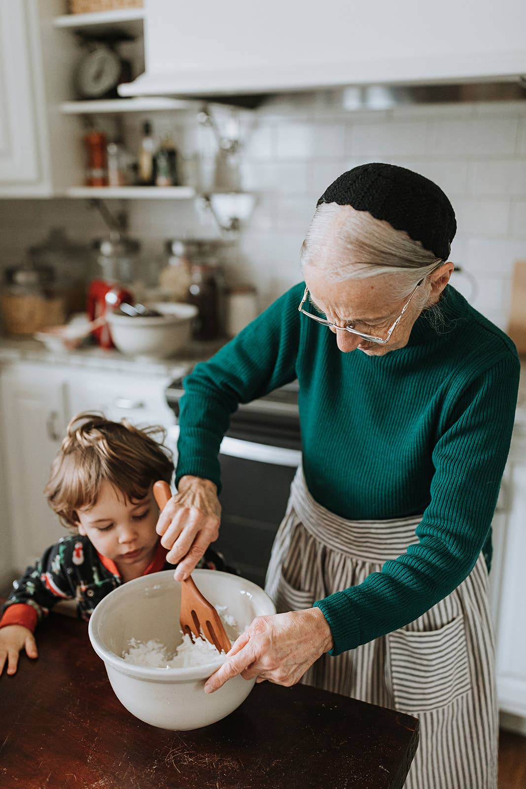 The Stoneware Mixing Bowl