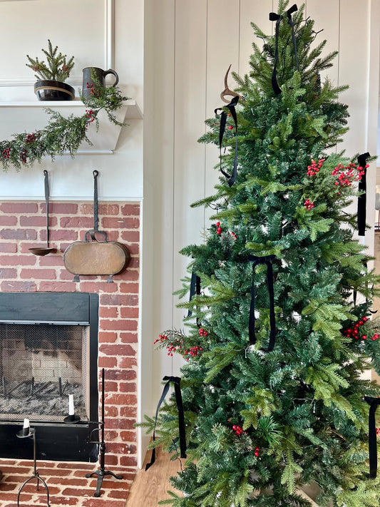 How to Decorate For A Simple Country Christmas